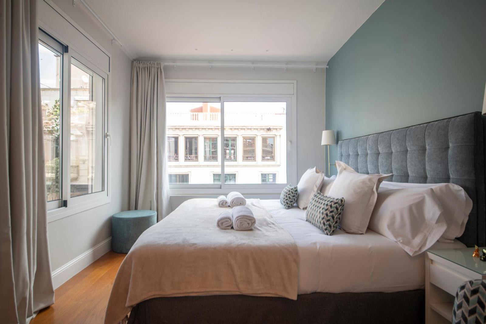 Atico Duplex Con Cinco * Barcelone